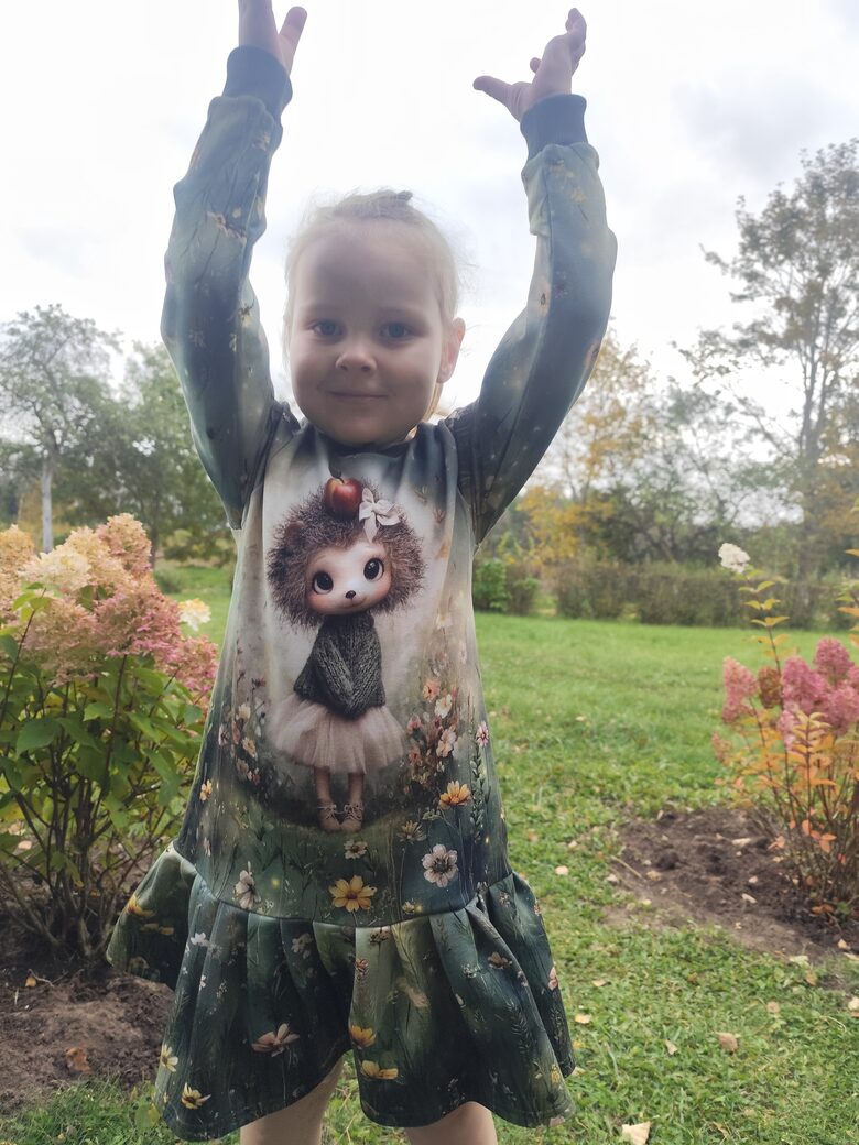 Kleita ”Ežuks pasaka” 