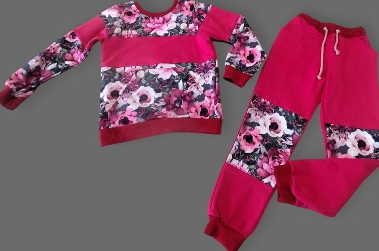 Komplektiņš "ZIEDU JAUKUMA PEONIJAS"