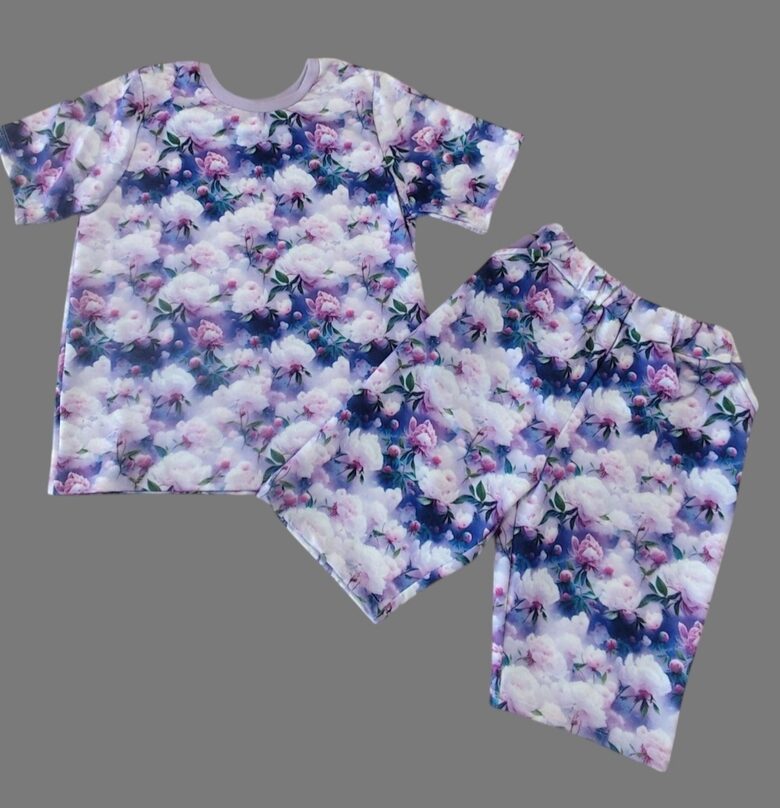 Komplektiņš "Peonijas"