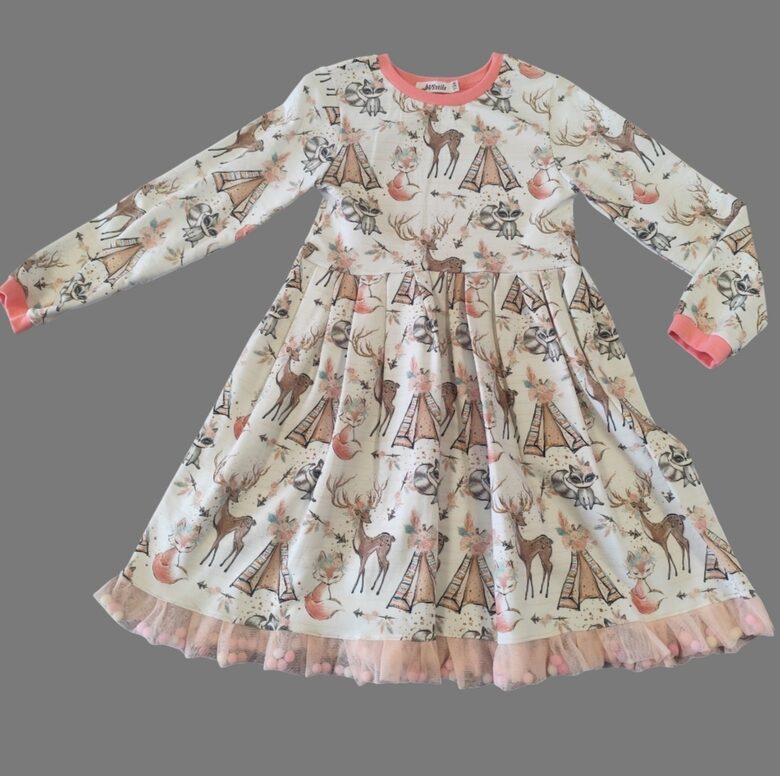 Kleita  "Boho" ar krāsainām bumbiņām