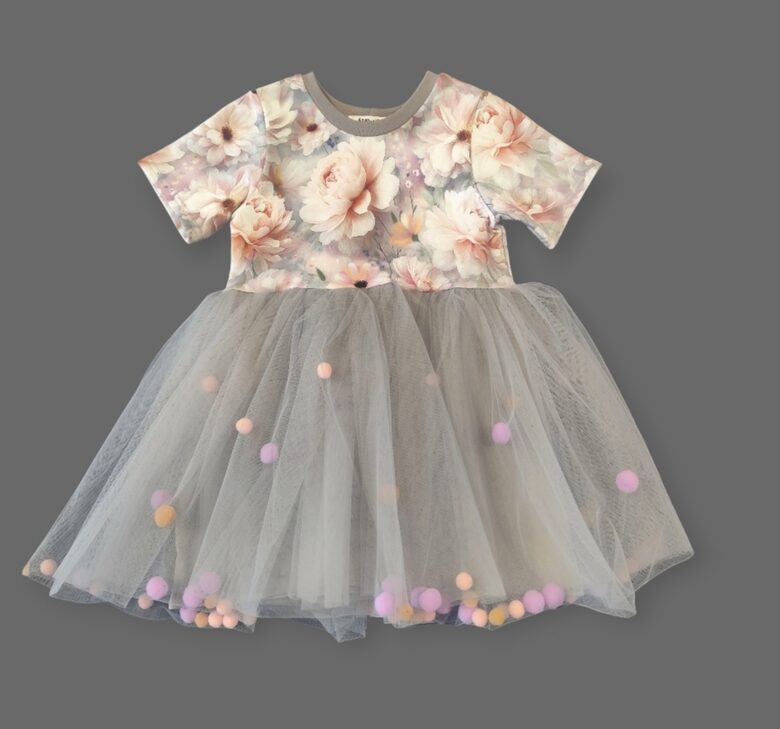 Bumbiņkleita "Ziedi" pelēka