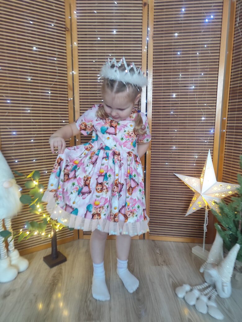 Kleita ”Elza un Anna” rozā