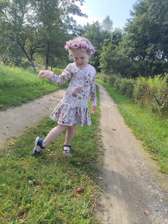 Kleita ”Stirniņa” 