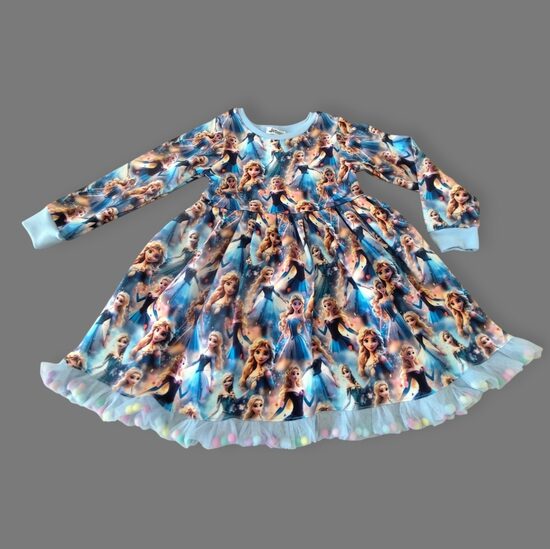 Kleita "Elza" ar krāsainam bumbiņām 104 izm.