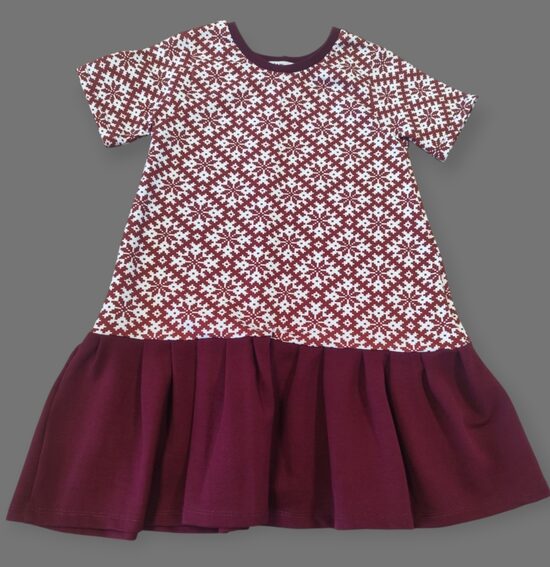 Kleita " Latviete" 110 izm.