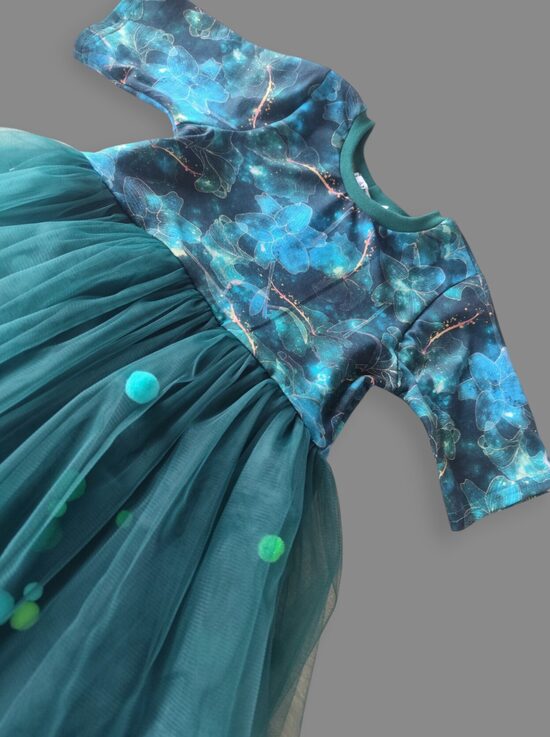 Kleita "Alise" bumbiņkleita