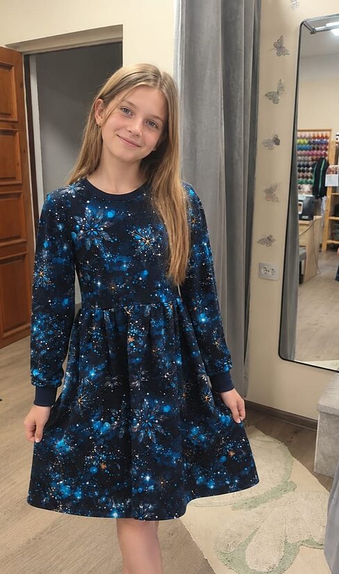 Kleita "Sniegpārsliņa" tumši zila
