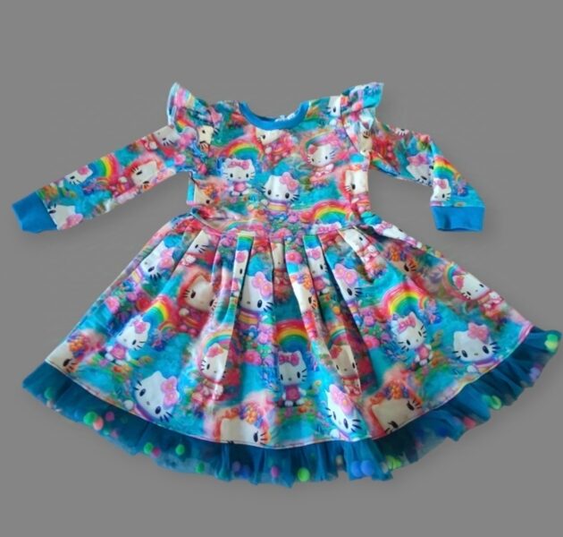 Kleita "Helo kitty" ar krāsainam bumbiņām